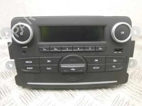 Used Radio Radio DACIA DUSTER (HM_) 1.5 dCi 110 4x4 (HMAB) (109 hp) 38808925 38808925