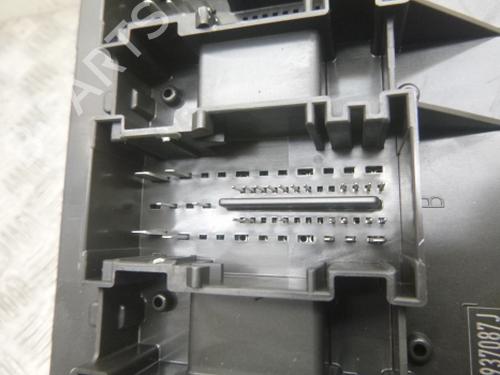 Fuse box VW CC B7 (358) 2.0 TDI | BP38815604E1 - Image 5