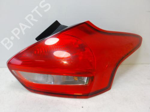 right-taillight-ford-focus-iii-2010-2011-2012-2013-2014-2015-2016-2017-2018-2019-2020-38806274 main image