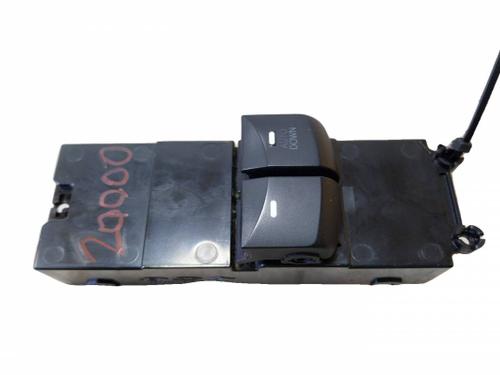 Used Right front window switch Right front window switch HYUNDAI i30 (GD) 1.4 (99 hp) 40609786 40609786