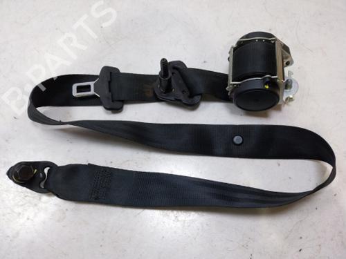 front-right-seatbelt-dacia-sandero-ii-2012-38812433 main image
