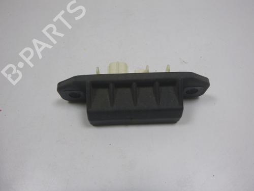 Used Switch Switch TOYOTA C-HR (_X1_) 1.8 Hybrid (ZYX10_, ZYX11_, ZYX10R, ZYX11R) (122 hp) 38813833 38813833