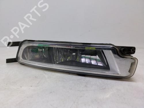 right-front-fog-light-vw-passat-b8-3g2-cb2-2014-38802625 main image