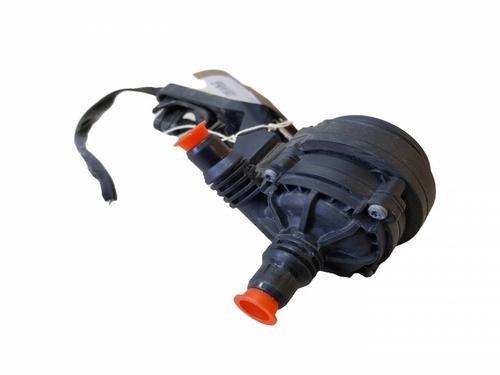Used Auxiliary water pump Auxiliary water pump BMW 5 (G30, F90) 530 e Plug-in-Hybrid (292 hp) 39247645 39247645