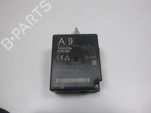 Used Control unit Control unit TOYOTA COROLLA Hatchback (_E21_, _EA1_, _EH1_) 1.8 VVTi Hybrid (ZWE219) (140 hp) 38812779 38812779