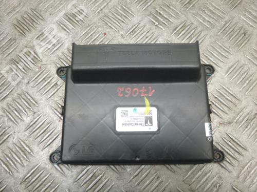 electronic-module-tesla-model-s-5yjs-2012-38802988 main image