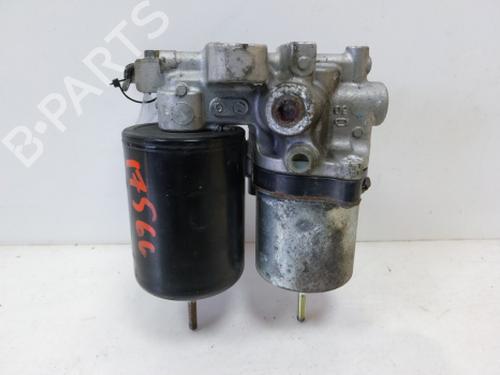 servo-brake-toyota-prius-_w3_-2008-2009-2010-2011-2012-2013-2014-2015-2016-38805111 main image