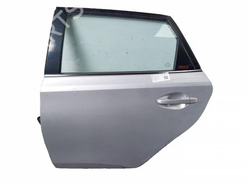 left-rear-door-toyota-auris-_e18_-2012-2013-2014-2015-2016-2017-2018-2019-39567208 main image