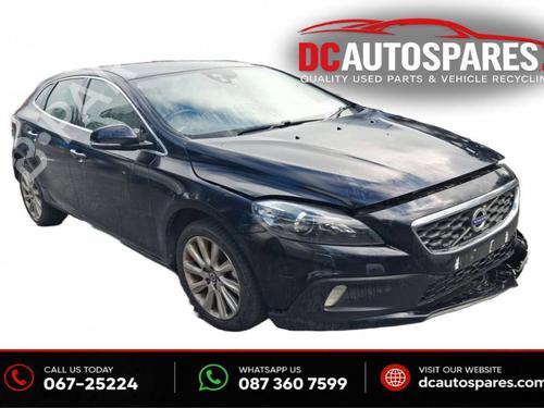 Used Parts VOLVO V40 Hatchback (525) D2 5039588
