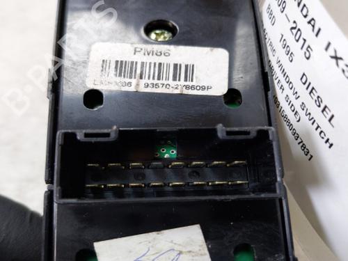 Right front window switch HYUNDAI ix35 Van CRDi 4WD | BP38813209I26 - Image 6