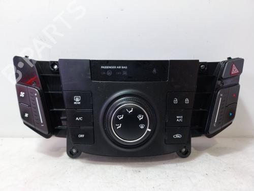 climate-control-hyundai-i40-i-vf-2012-2013-2014-2015-2016-2017-2018-2019-38808634 main image