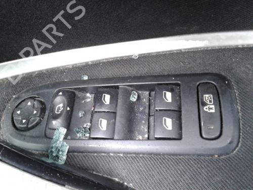 Used Right front window switch Right front window switch CITROËN C5 III (RD_) 1.6 HDi 110 (RD9HZC) (109 hp) 38802573 38802573