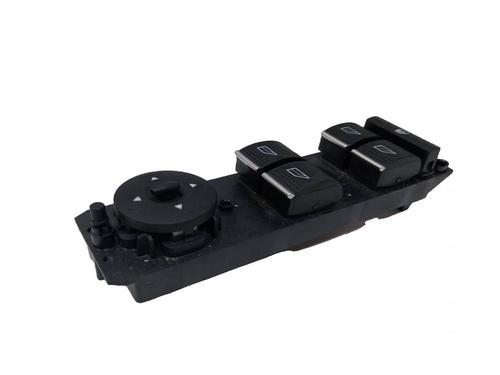 Used Right front window switch Right front window switch FORD KUGA II VAN 2.0 TDCi 4x4 (150 hp) 39621956 39621956
