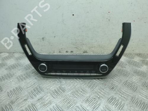 climate-control-toyota-corolla-hatchback-_e21_-_ea1_-_eh1_-2018-38803825 main image
