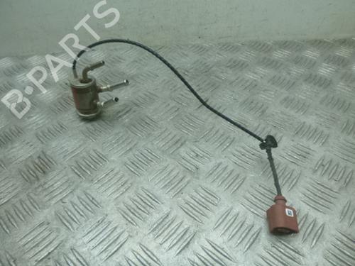 Used Injector Injector VW PASSAT B8 (3G2, CB2) 2.0 TDI (150 hp) 38814874 38814874