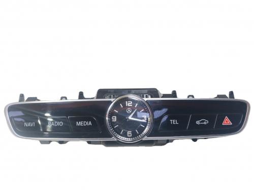display-monitor-mercedes-benz-e-class-convertible-a238-2017-38803952 main image