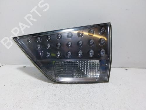 right-tailgate-light-mitsubishi-outlander-ii-cw_w-2005-2006-2007-2008-2009-2010-2011-2012-38806706 main image