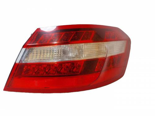 Used Right taillight Right taillight MERCEDES-BENZ E-CLASS (W212) E 200 CDI / BlueTEC (212.005, 212.006) (136 hp) 39655869 39655869