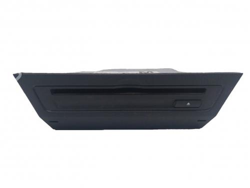 radio-mazda-2-hatchback-dl-dj-2014-38806637 main image