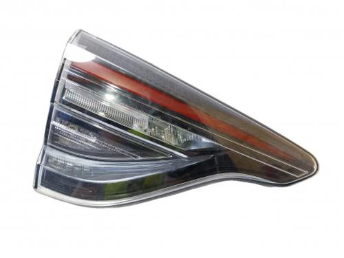 left-tailgate-light-renault-clio-v-b7_-2019-38808950 main image