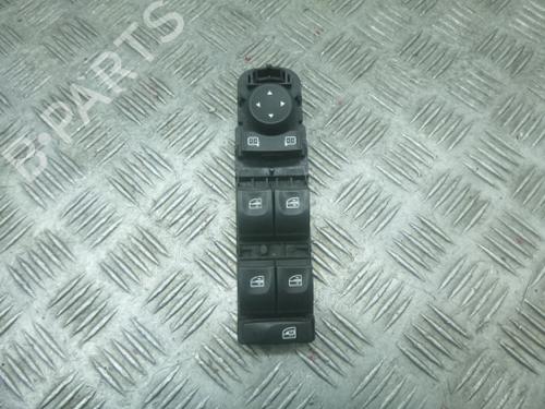 Used Right front window switch Right front window switch RENAULT MEGANE III Hatchback (BZ0/1_, B3_) 1.5 dCi (BZ0C) (90 hp) 38802350 38802350