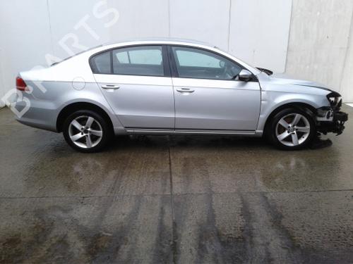 Front wiper motor VW PASSAT B7 (362) 1.6 TDI | BP38810011M29 - Image 11