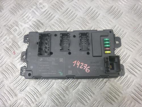 Used Fuse box Fuse box BMW 1 (F20) 116 d (116 hp) 38810728 38810728