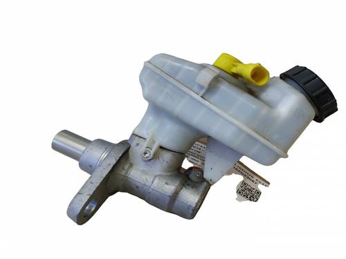brake-master-cylinder-opel-insignia-a-g09-2008-2009-2010-2011-2012-2013-2014-2015-2016-2017-40157653 main image