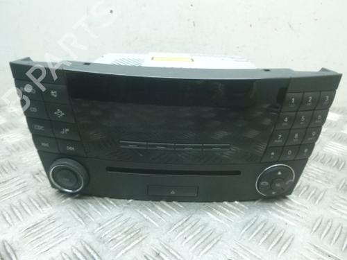 Used Radio Radio MERCEDES-BENZ E-CLASS (W211) E 200 Kompressor (211.041) (184 hp) 38803239 38803239