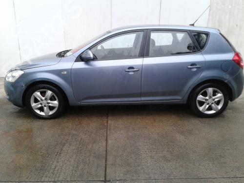 Rear parcel shelf KIA CEE'D Hatchback (ED) 1.6 CRDi 115 | BP38813913C85 - Image 5