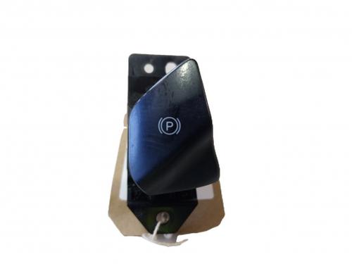 switch-ford-mondeo-v-hatchback-ce-2014-40019932 main image