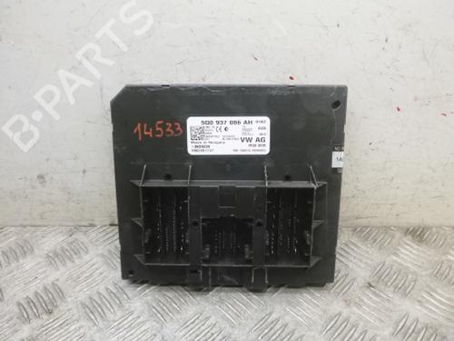 fuse-box-vw-passat-b8-3g2-cb2-2014-38809741 main image