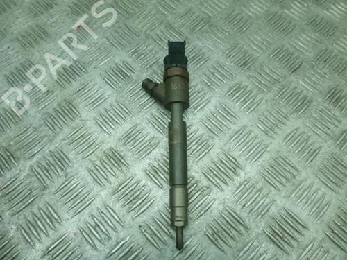 injector-toyota-auris-_e18_-2012-2013-2014-2015-2016-2017-2018-2019-38809512 main image