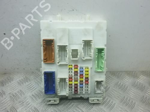 Used Fuse box Fuse box FORD FOCUS III 1.5 TDCi (95 hp) 38806610 38806610