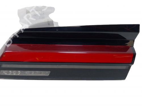 right-tailgate-light-bmw-5-g30-f90-2016-38807190 main image