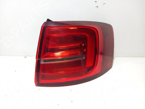 right-taillight-vw-jetta-iv-162-163-av3-av2-2008-2009-2010-2011-2012-2013-2014-2015-2016-2017-2018-2019-38806551 main image