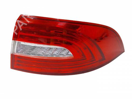 right-taillight-skoda-superb-ii-3t4-2008-2009-2010-2011-2012-2013-2014-2015-39960937 main image