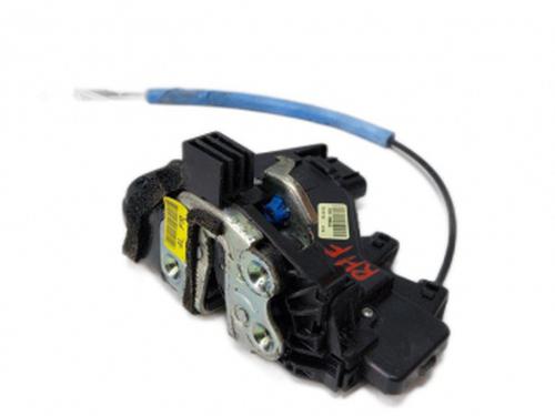 front-right-lock-kia-stonic-yb-2017-38812572 main image