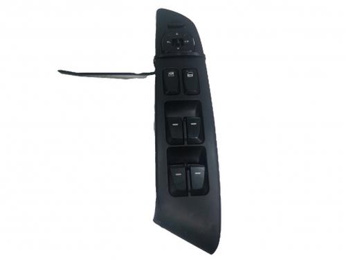 Used Right front window switch Right front window switch HYUNDAI ix35 Van CRDi (116 hp) 38809767 38809767