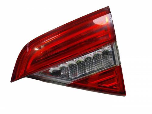 left-tailgate-light-skoda-superb-ii-3t4-2008-2009-2010-2011-2012-2013-2014-2015-39960939 main image
