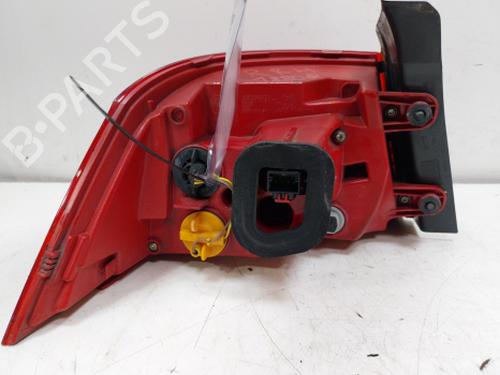 Right taillight VW PASSAT B7 (362) 1.6 TDI | BP38815671C35 - Image 5
