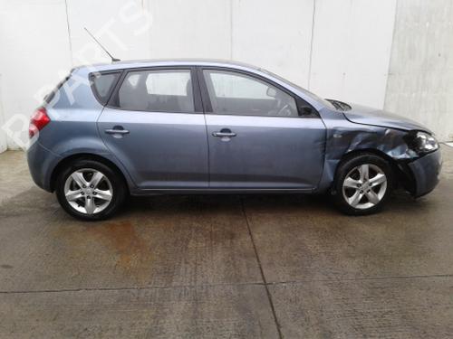Rear parcel shelf KIA CEE'D Hatchback (ED) 1.6 CRDi 115 | BP38813913C85 - Image 8