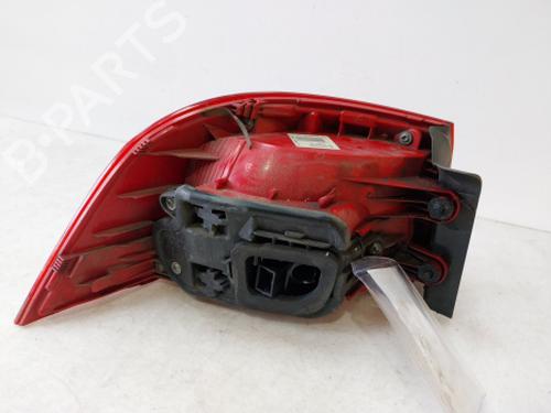 Right taillight VW PASSAT B7 Variant (365) 1.6 TDI | BP38810183C35 - Image 6