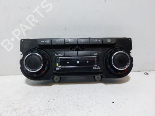 Used Climate control Climate control SKODA OCTAVIA II (1Z3) 1.6 TDI (105 hp) 38806647 38806647