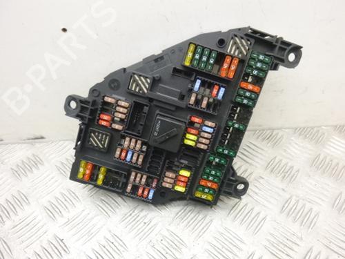 fuse-box-bmw-5-f10-2009-2010-2011-2012-2013-2014-2015-2016-38808644 main image