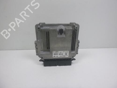 engine-control-unit-ecu-hyundai-i30-gd-2011-38811008 main image
