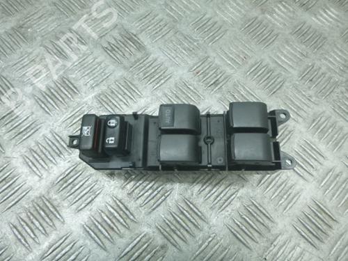 right-front-window-switch-toyota-auris-_e18_-2012-2013-2014-2015-2016-2017-2018-2019-38813672 main image