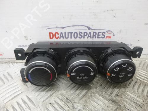 Used Climate control Climate control SUZUKI LIANA Hatchback 1.3 (90 hp) 38807288 38807288