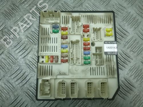 fuse-box-renault-megane-iii-hatchback-bz01_-b3_-2008-38815317 main image