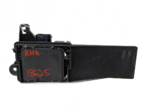 Used Electronic module Electronic module VW ARTEON (3H7, 3H8) 2.0 TDI (150 hp) 38813358 38813358